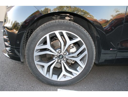 - RANGE ROVER VELAR