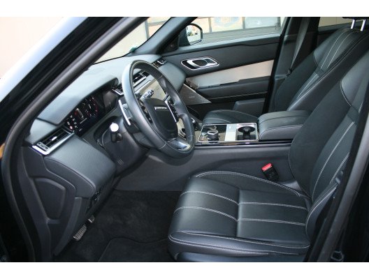 - RANGE ROVER VELAR
