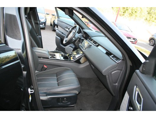 - RANGE ROVER VELAR