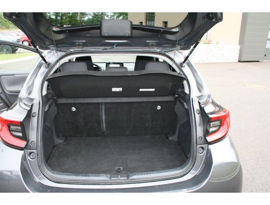 YARIS IV